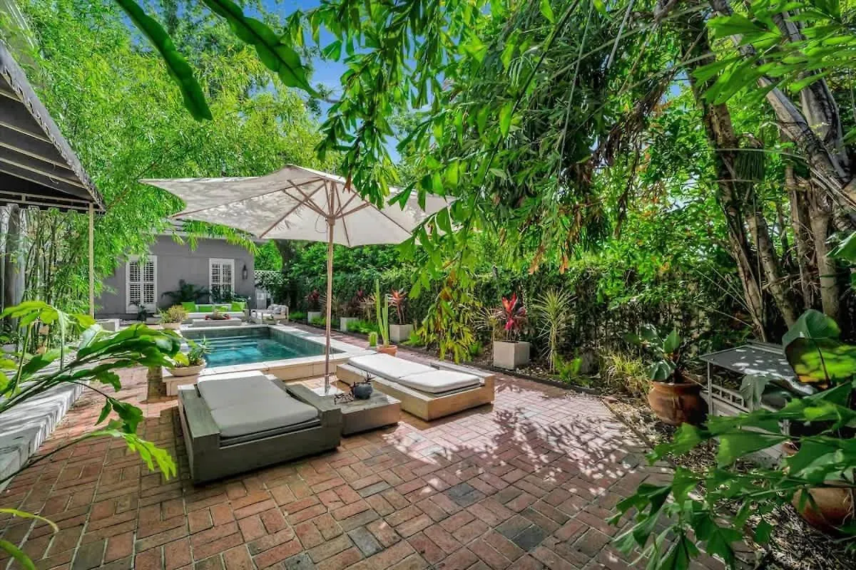 The Royale Garden Villa Spa Yoga Room Tampa Holiday home